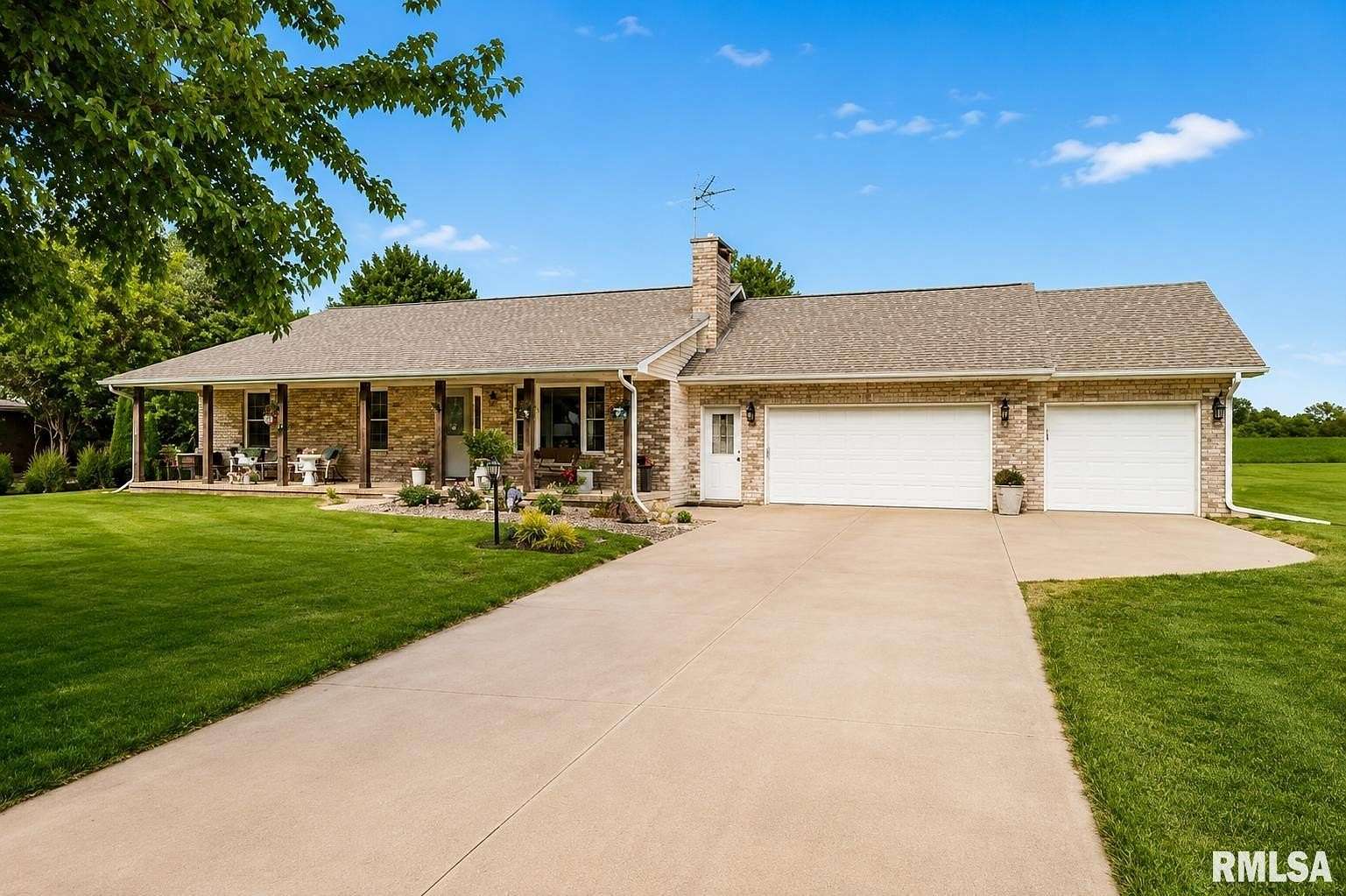 39.2 Acres of Recreational Land with Home for Sale in Danvers, Illinois