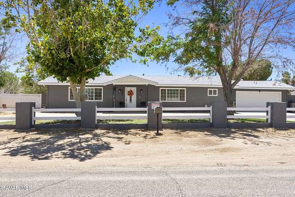 2.57 Acres of Land with Home for Sale in Palmdale, California