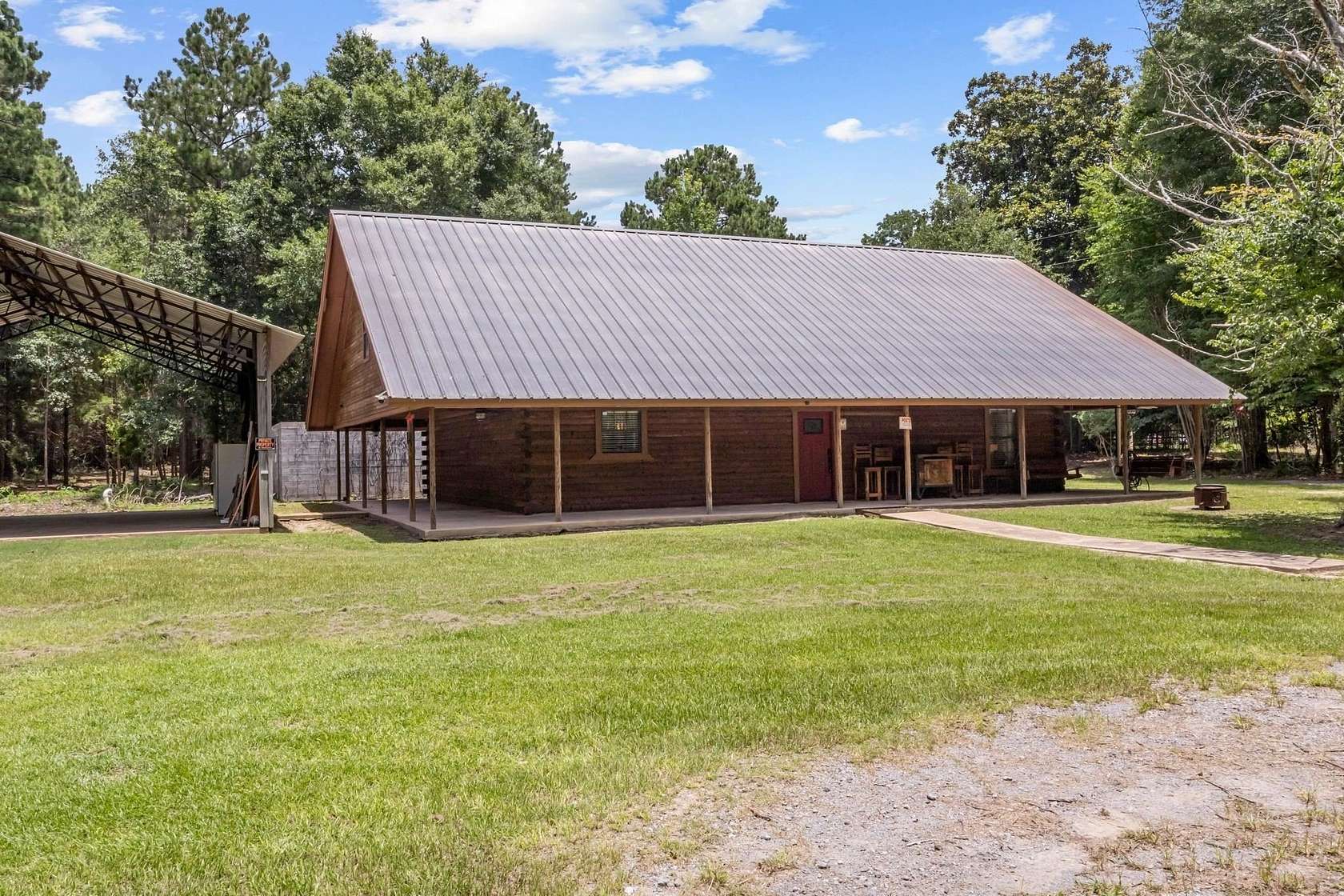 8.8 Acres of Improved Residential Land for Sale in Woodville, Texas