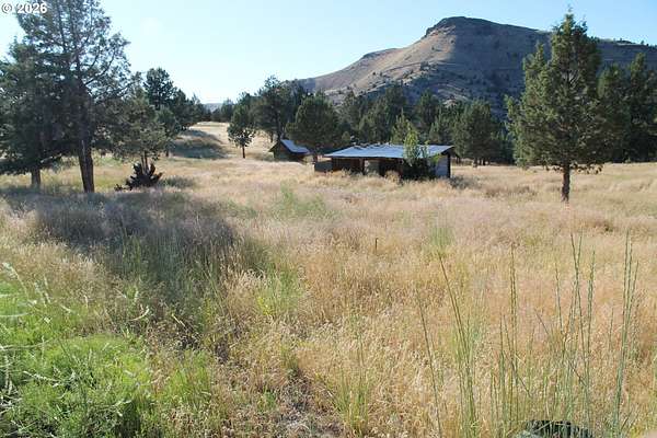 9 Acres of Residential Land for Sale in John Day, Oregon