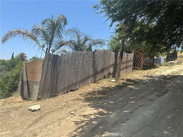 0.09 Acres of Land for Sale in Los Angeles, California