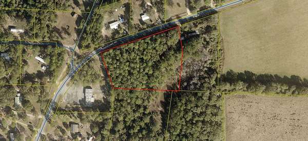 2.7 Acres of Residential Land for Sale in DeFuniak Springs, Florida