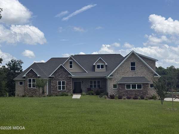 3 Acres of Land with Home for Sale in Macon, Georgia