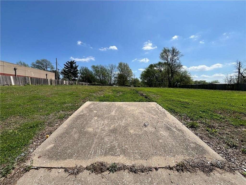 0.48 Acres of Commercial Land for Sale in Independence, Missouri