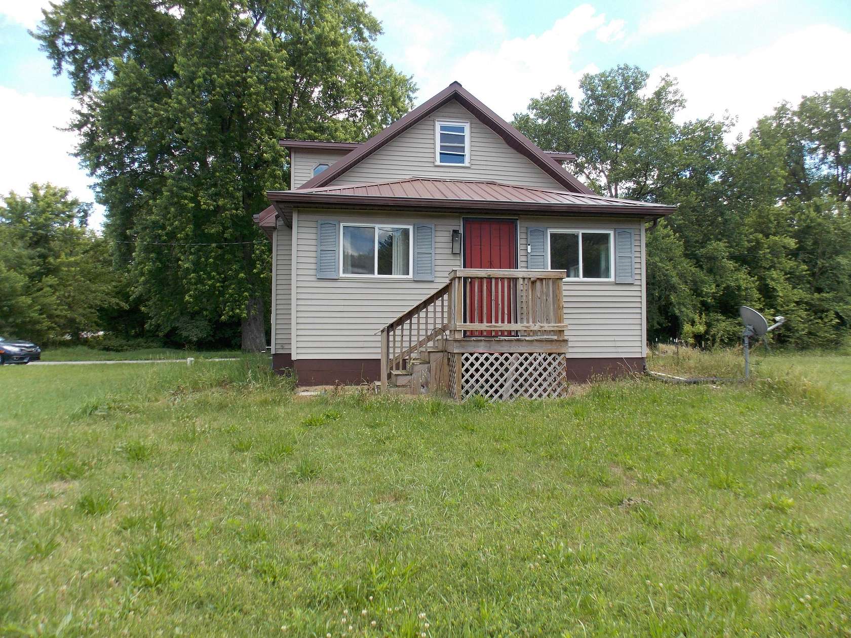 2.37 Acres of Land with Home for Sale in Lake Village, Indiana