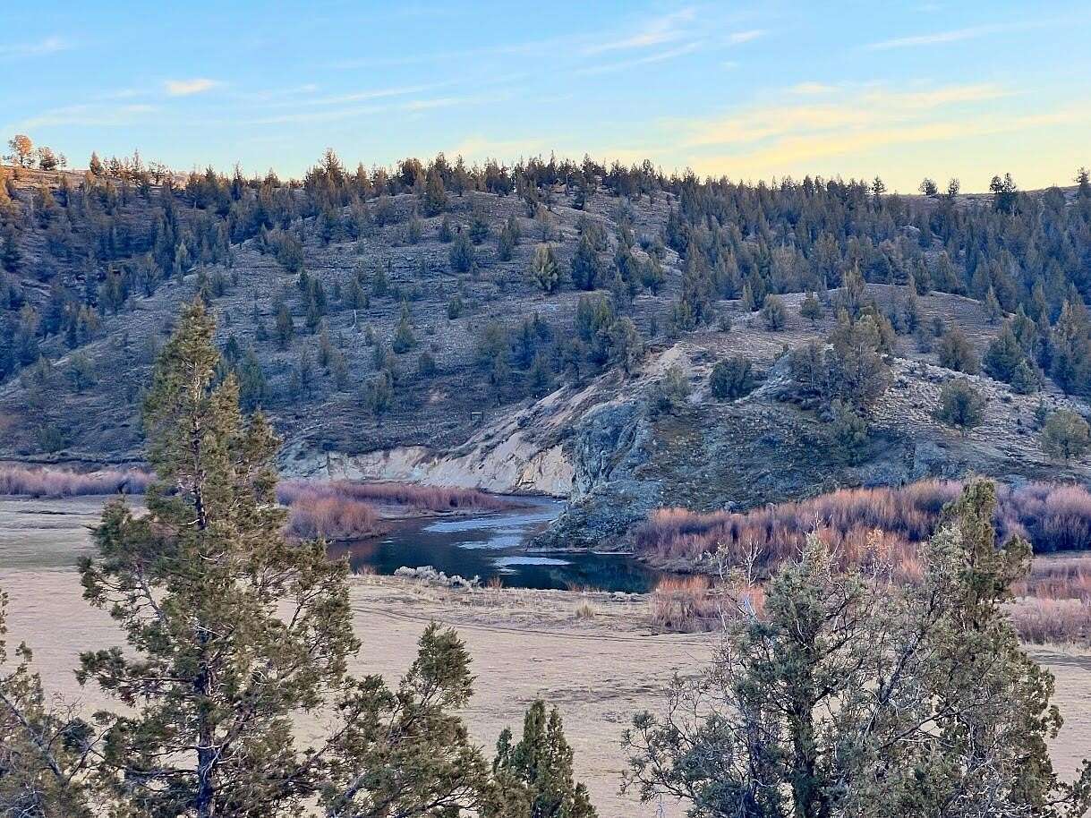 6.78 Acres of Land with Home for Sale in Prineville, Oregon