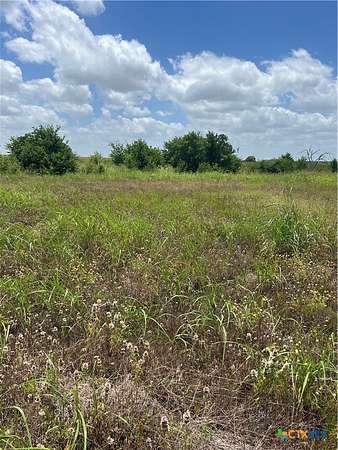 6 Acres of Land for Sale in Granger, Texas