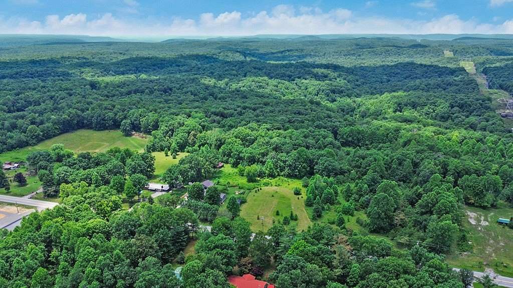 18 Acres of Land for Sale in Monterey, Tennessee