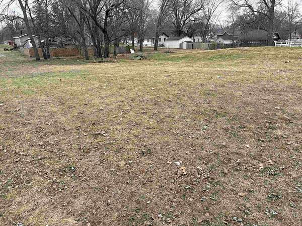 0.16 Acres of Residential Land for Sale in Waterloo, Iowa