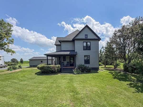 2.32 Acres of Land with Home for Sale in Gifford, Illinois