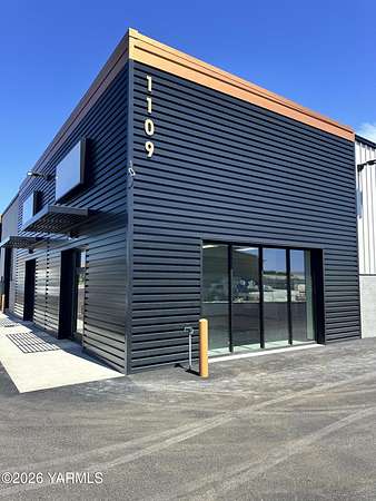 3.12 Acres of Improved Commercial Land for Lease in Yakima, Washington