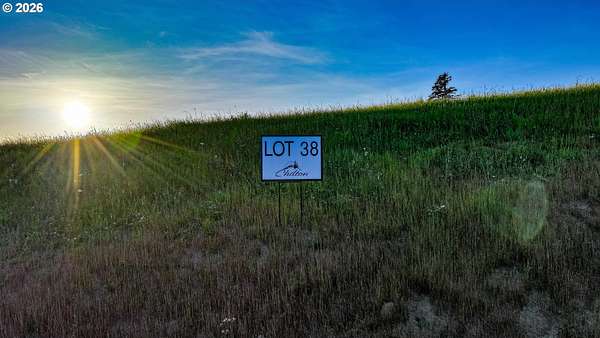 0.83 Acres of Residential Land for Sale in Kalama, Washington
