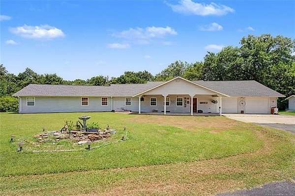 10 Acres of Improved Land for Sale in Pryor, Oklahoma