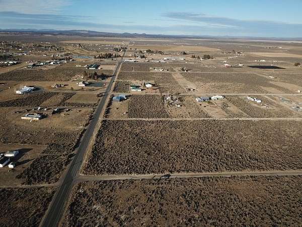 1 Acre of Land for Sale in Christmas Valley, Oregon