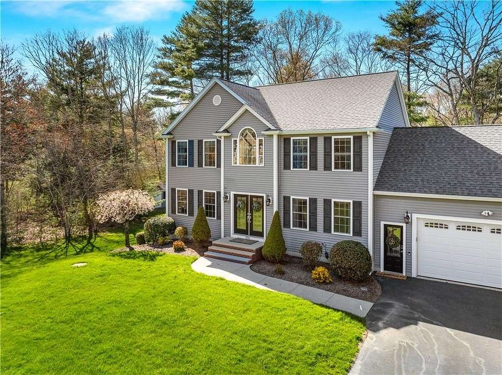 2.37 Acres of Land with Home for Sale in Seekonk, Massachusetts