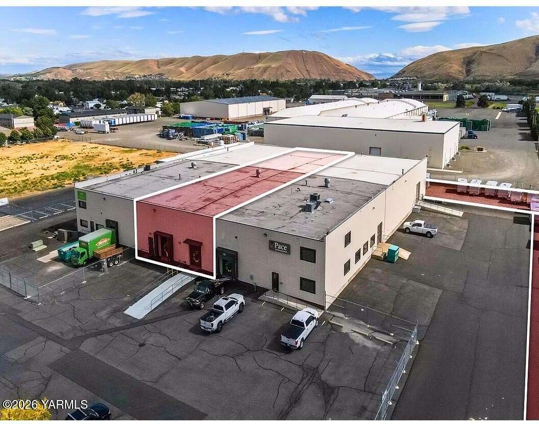 2.39 Acres of Improved Commercial Land for Sale in Union Gap, Washington