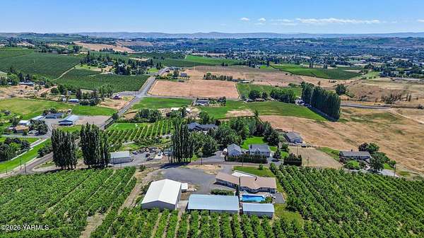 1.85 Acres of Land with Home for Sale in Yakima, Washington