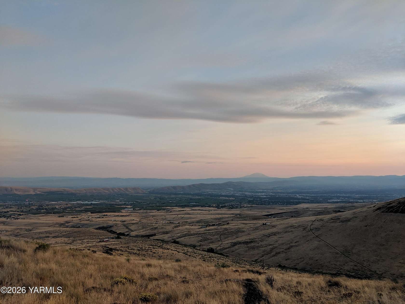 127 Acres of Land for Sale in Yakima, Washington