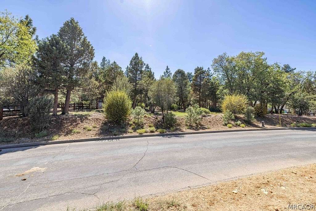 1 Acre of Residential Land for Sale in Big Bear City, California