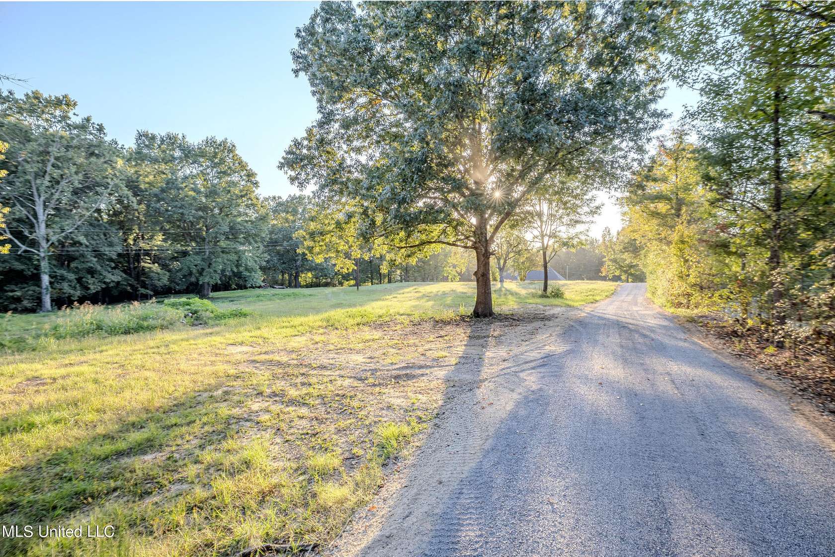 2.6 Acres of Residential Land for Sale in Byhalia, Mississippi