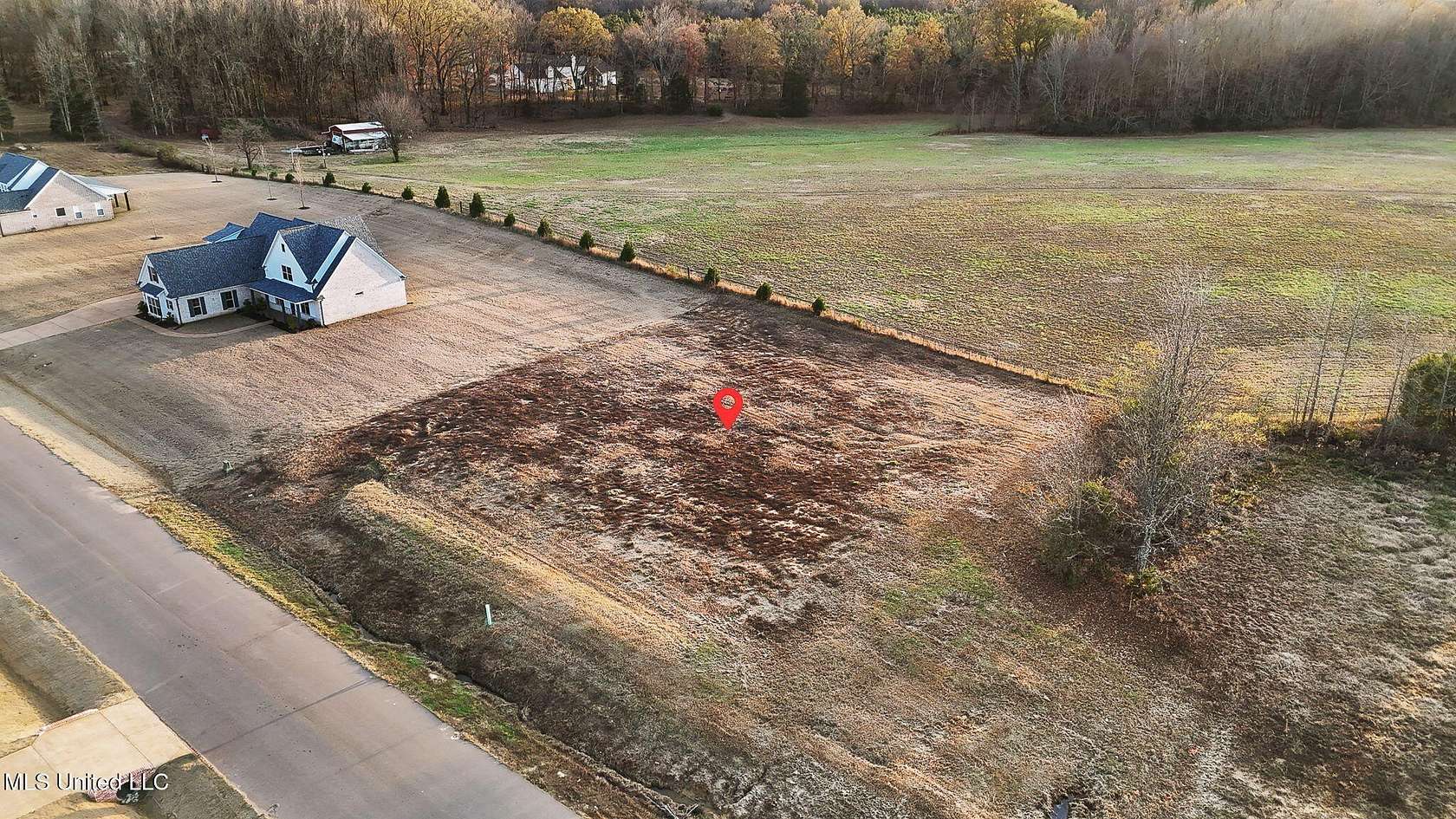 1 Acre of Residential Land for Sale in Hernando, Mississippi