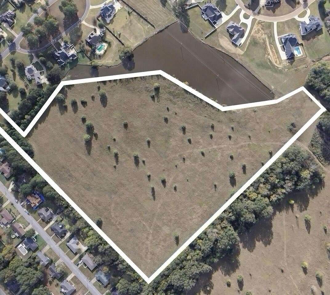 25.7 Acres of Agricultural & Residential Land for Sale in Tupelo, Mississippi