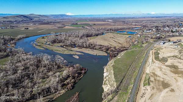 12.7 Acres of Land for Sale in Granger, Washington