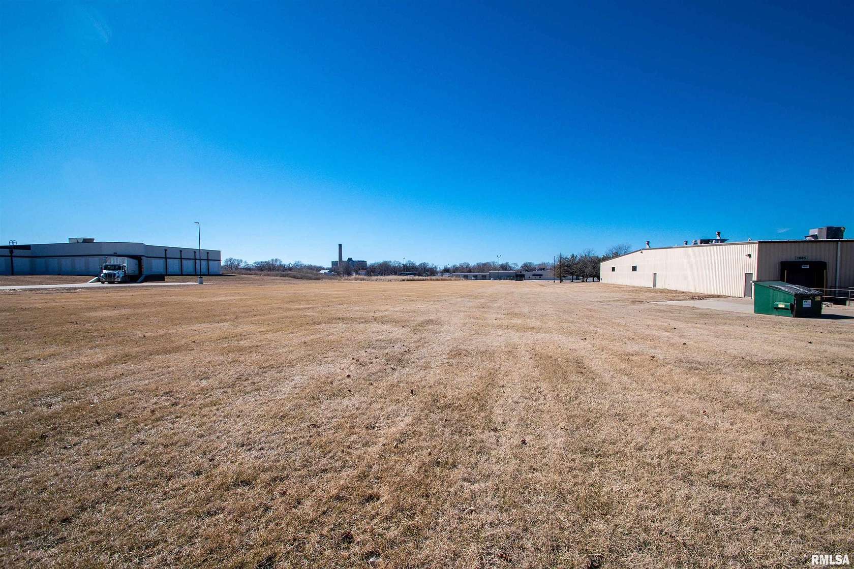 2.32 Acres of Commercial Land for Sale in Pekin, Illinois