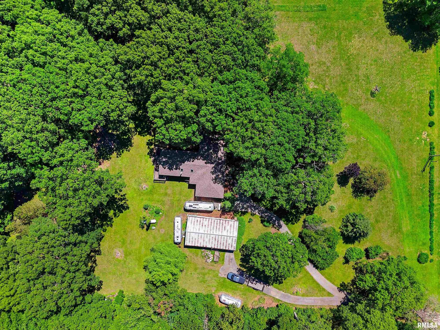 35.4 Acres of Recreational Land with Home for Sale in Washington, Illinois