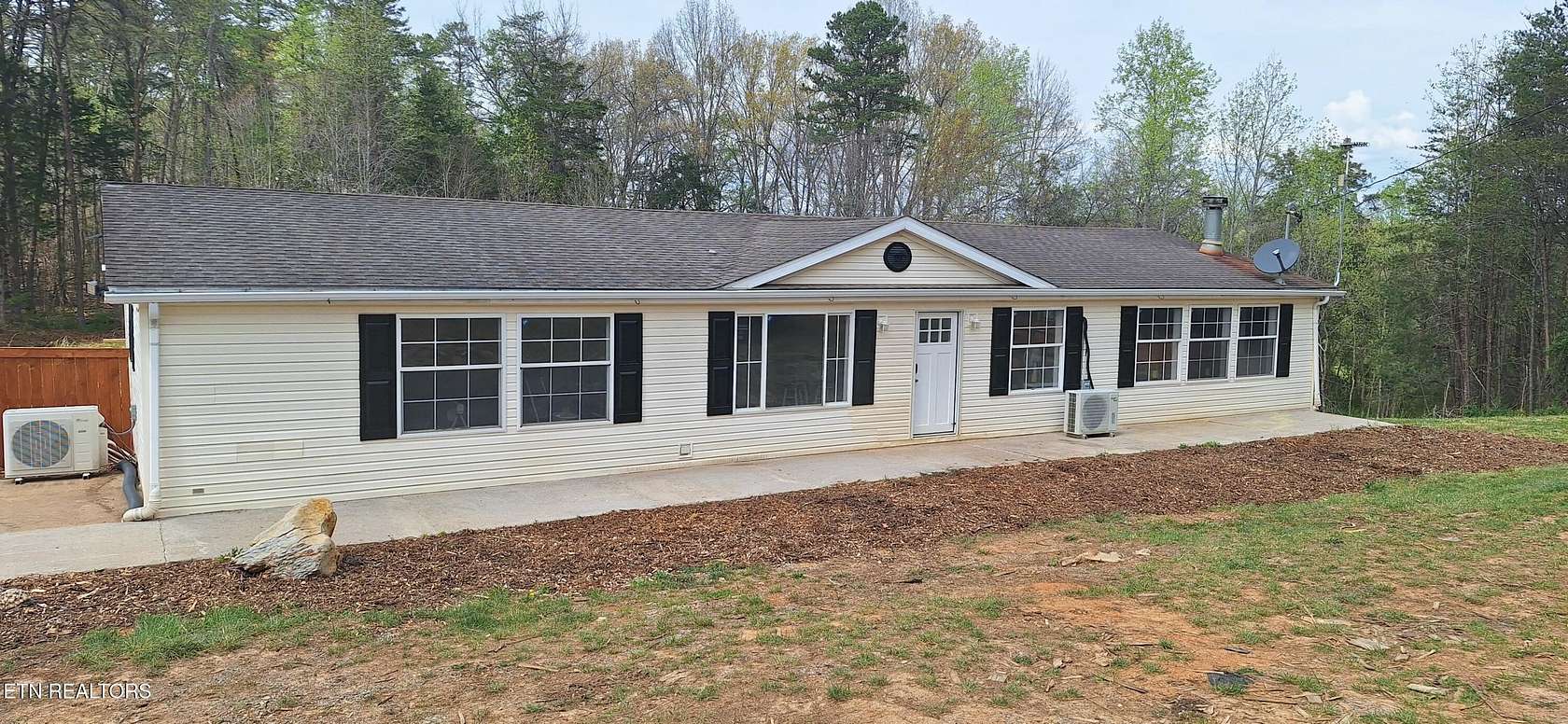 3.19 Acres of Land with Home for Sale in Strawberry Plains, Tennessee
