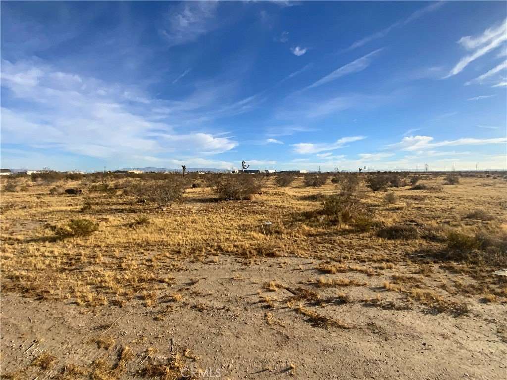 4 Acres of Land for Sale in Adelanto, California