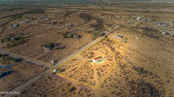 4.14 Acres of Land with Home for Sale in Marana, Arizona