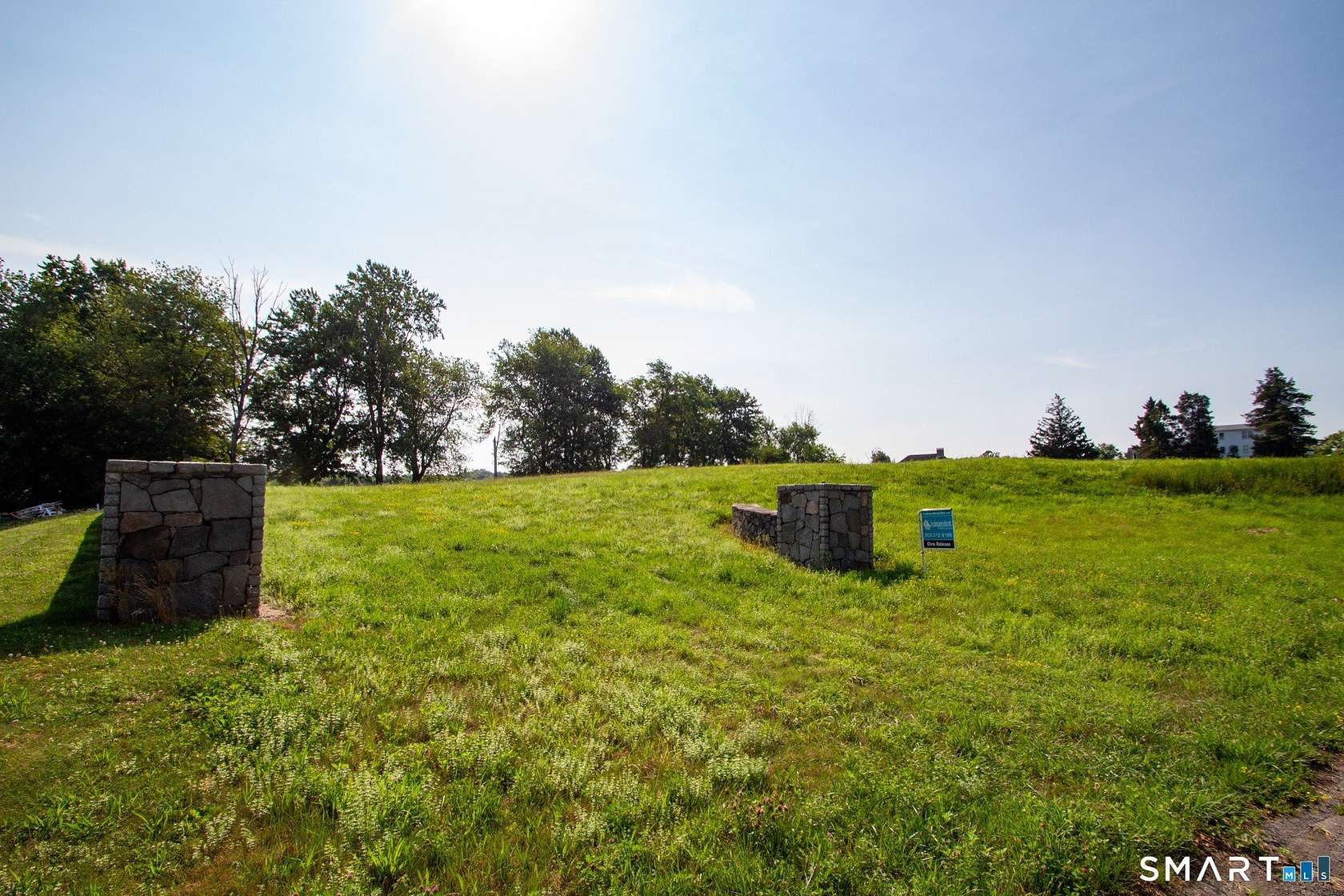1.1 Acres of Residential Land for Sale in Newtown, Connecticut