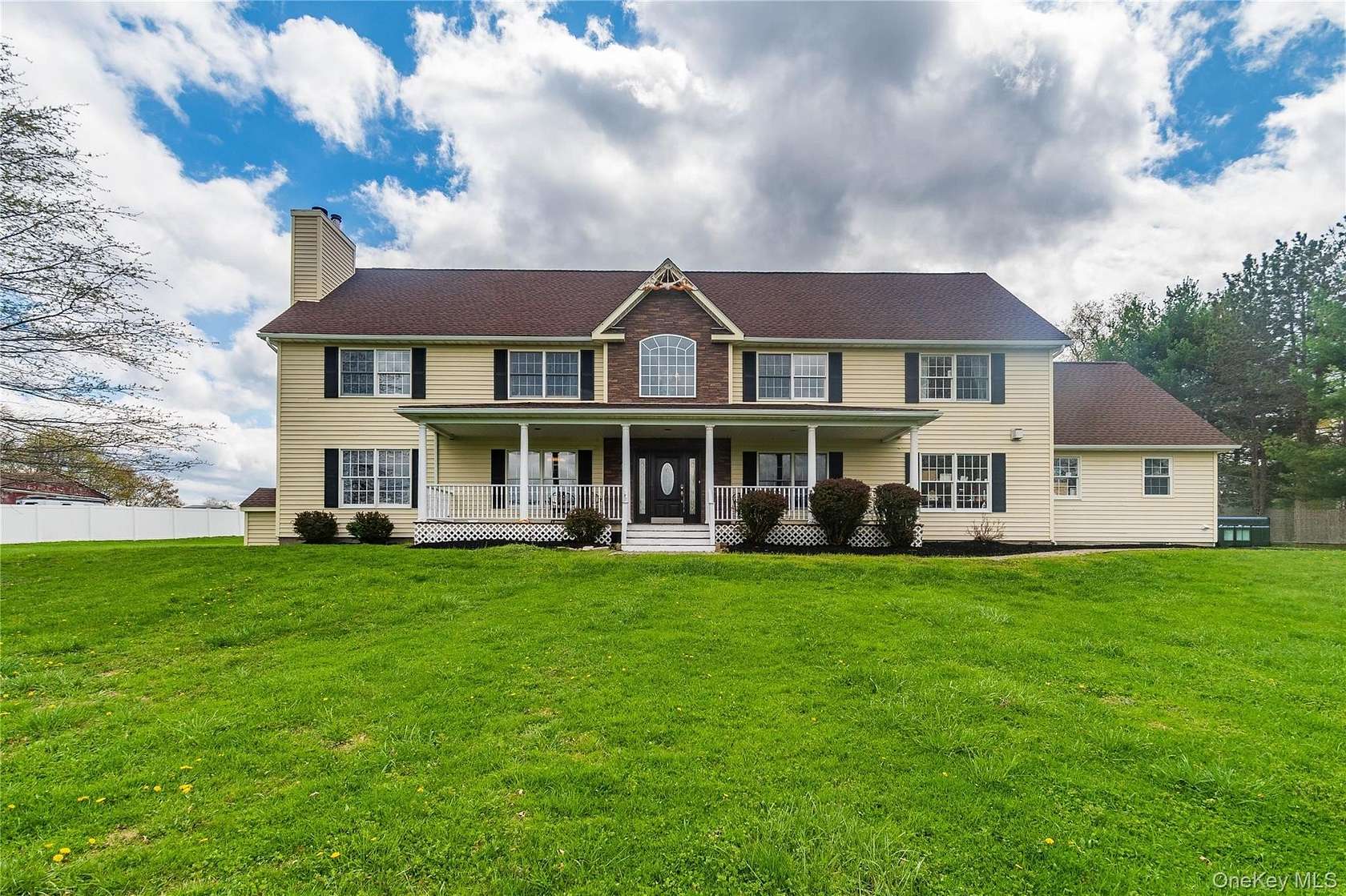10.1 Acres of Land with Home for Sale in Bloomingburg, New York