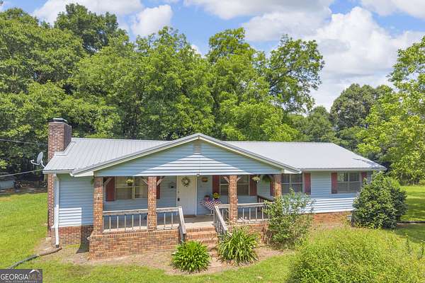 14.9 Acres of Land with Home for Sale in Canon, Georgia