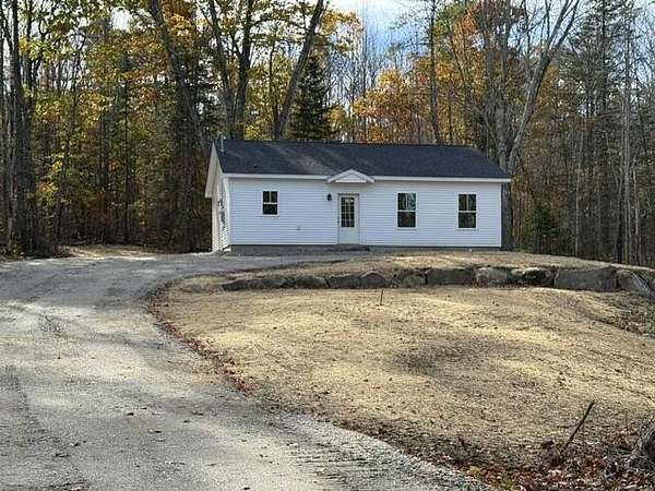 3 Acres of Land with Home for Sale in Waldoboro, Maine