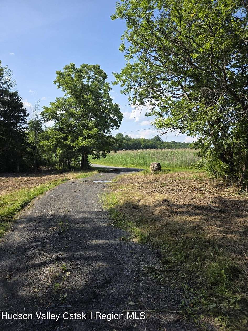 4.3 Acres of Residential Land for Sale in Saugerties, New York