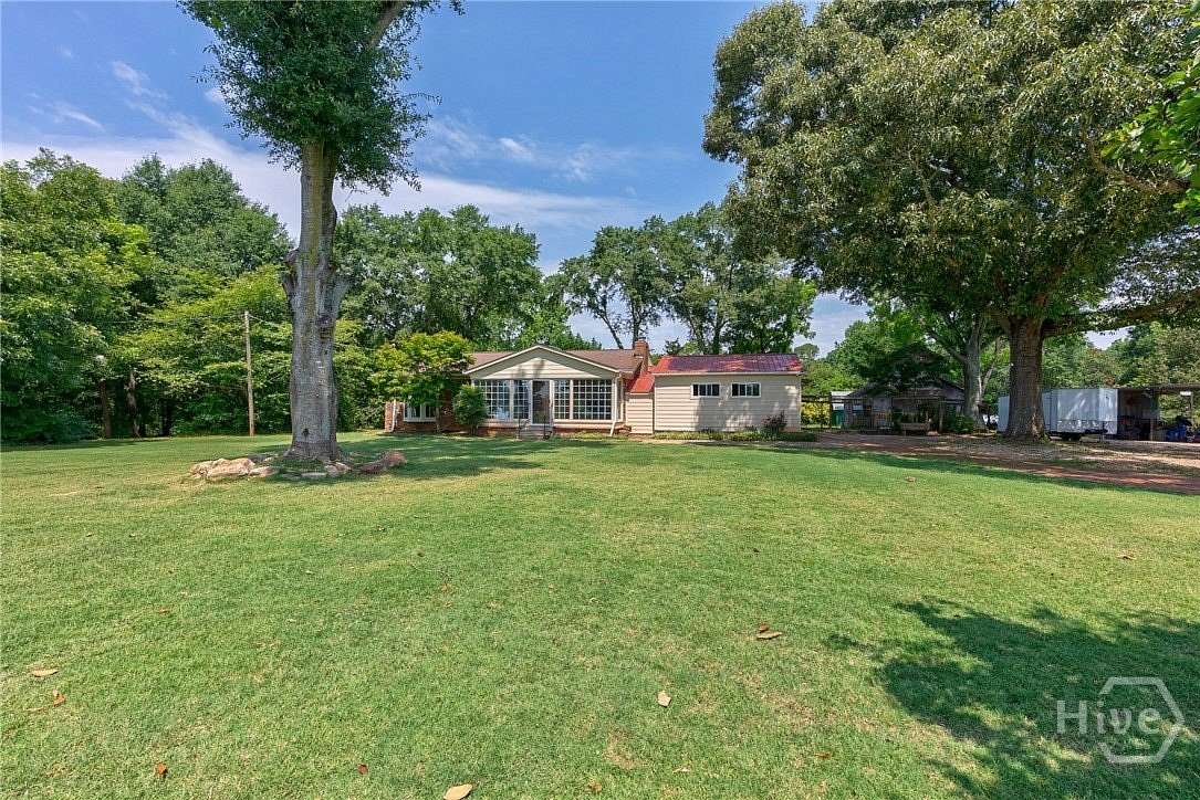 27.2 Acres of Land with Home for Sale in Winterville, Georgia