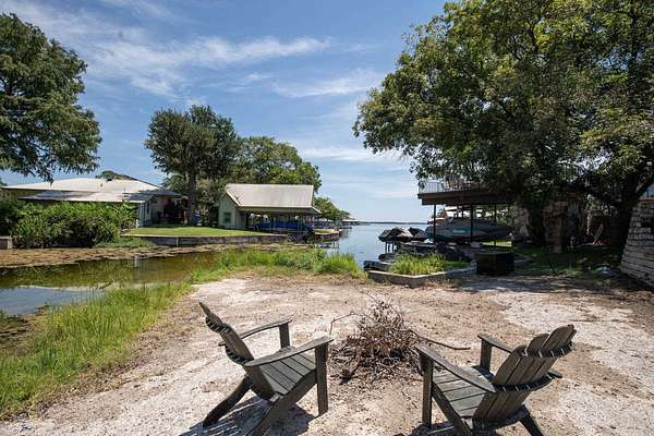 0.86 Acres of Land for Sale in Granite Shoals, Texas