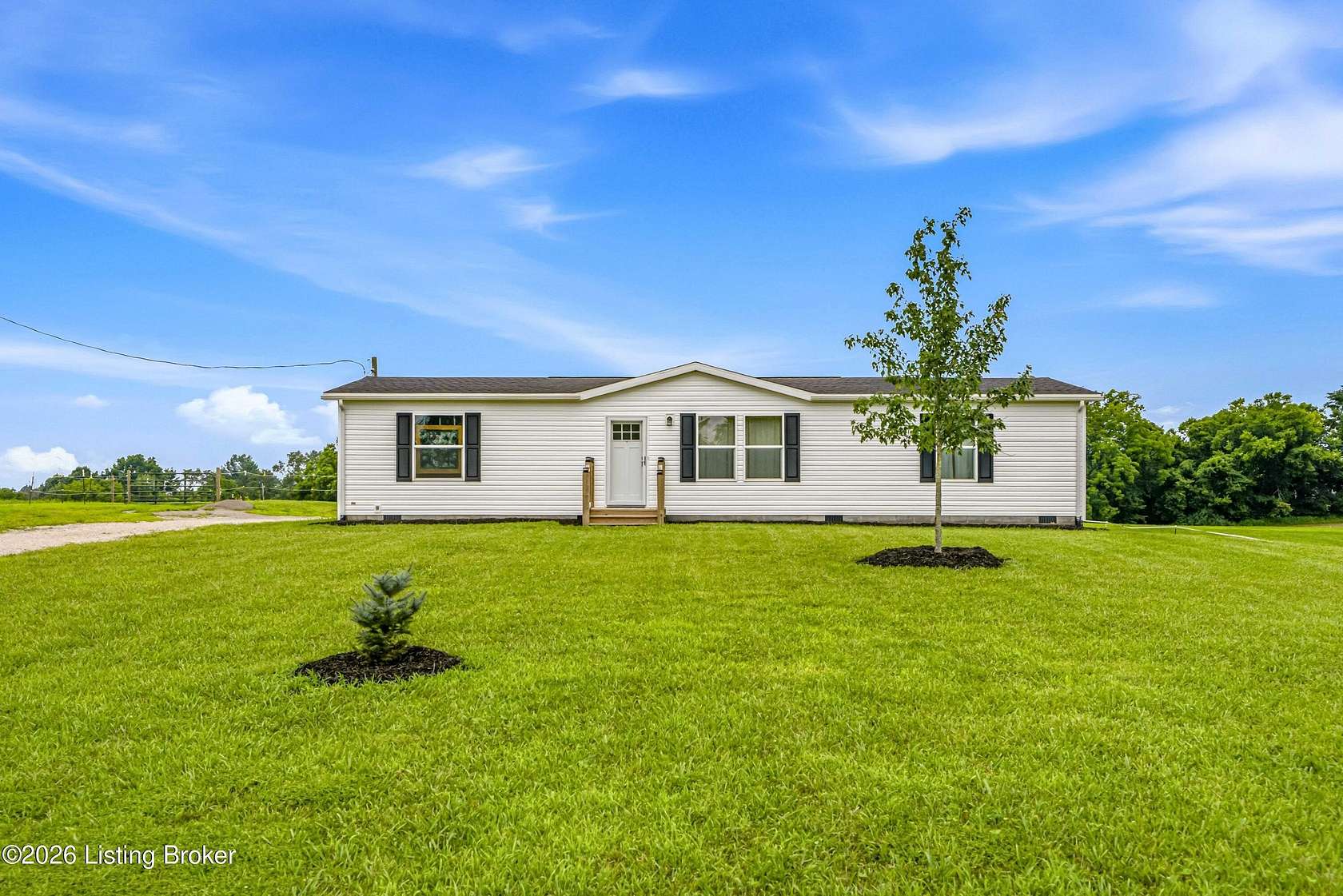 5 Acres of Land with Home for Sale in Shelbyville, Kentucky