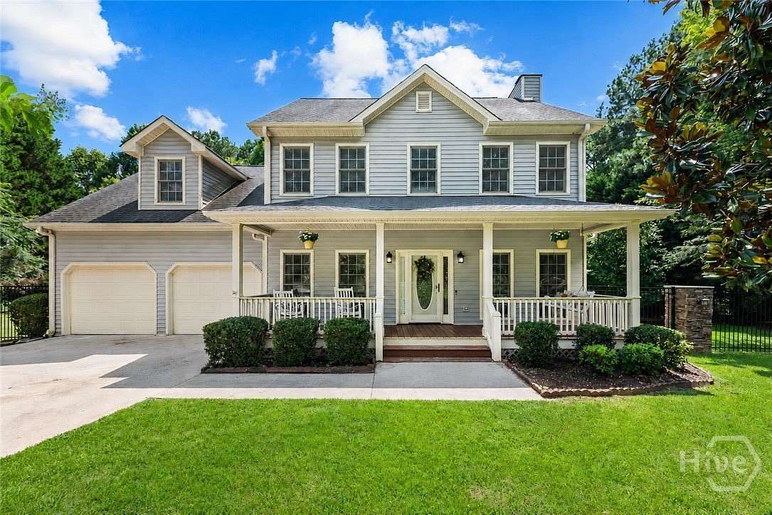 2.49 Acres of Land with Home for Sale in Winterville, Georgia