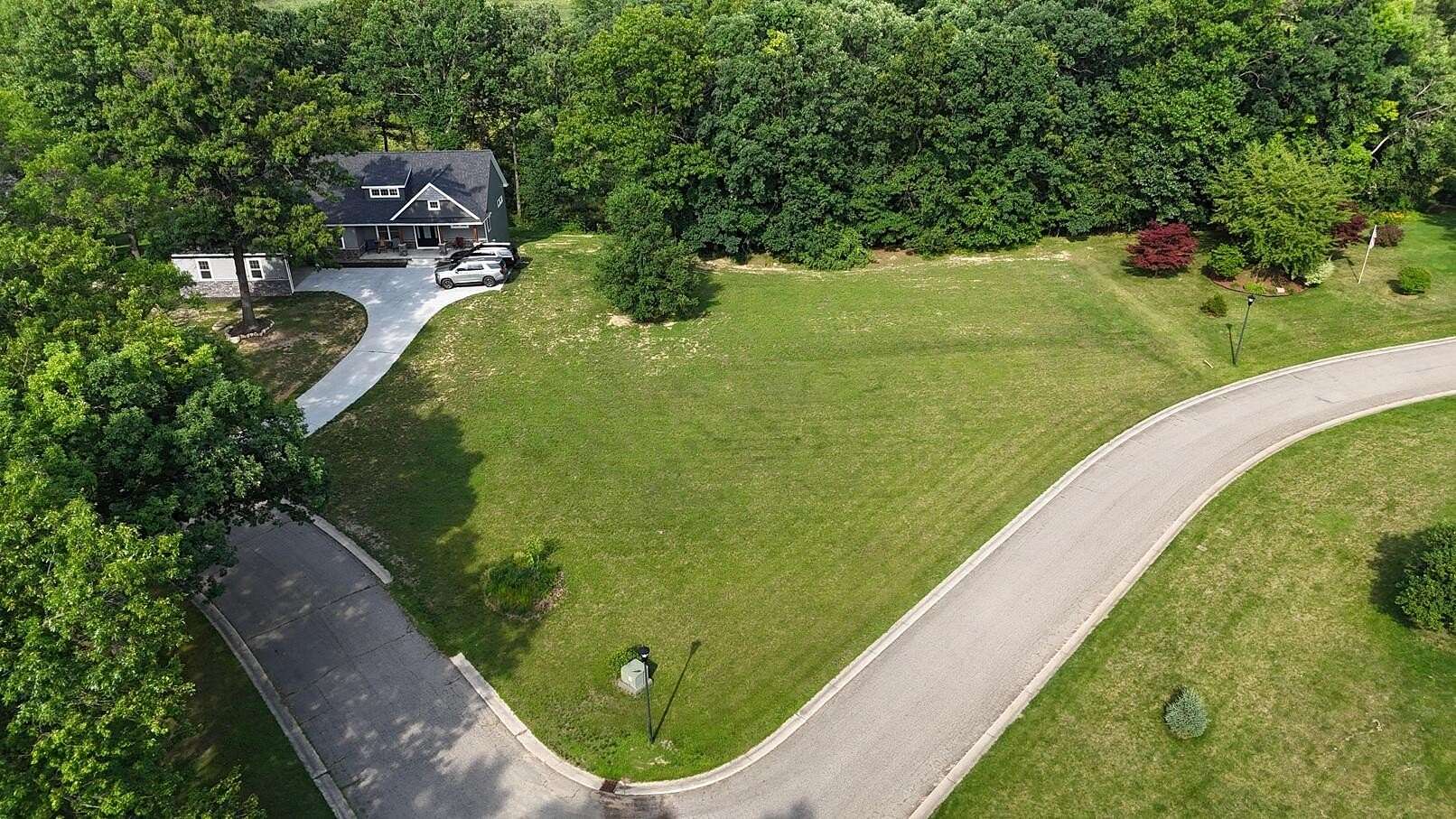 0.75 Acres of Residential Land for Sale in Jackson, Michigan