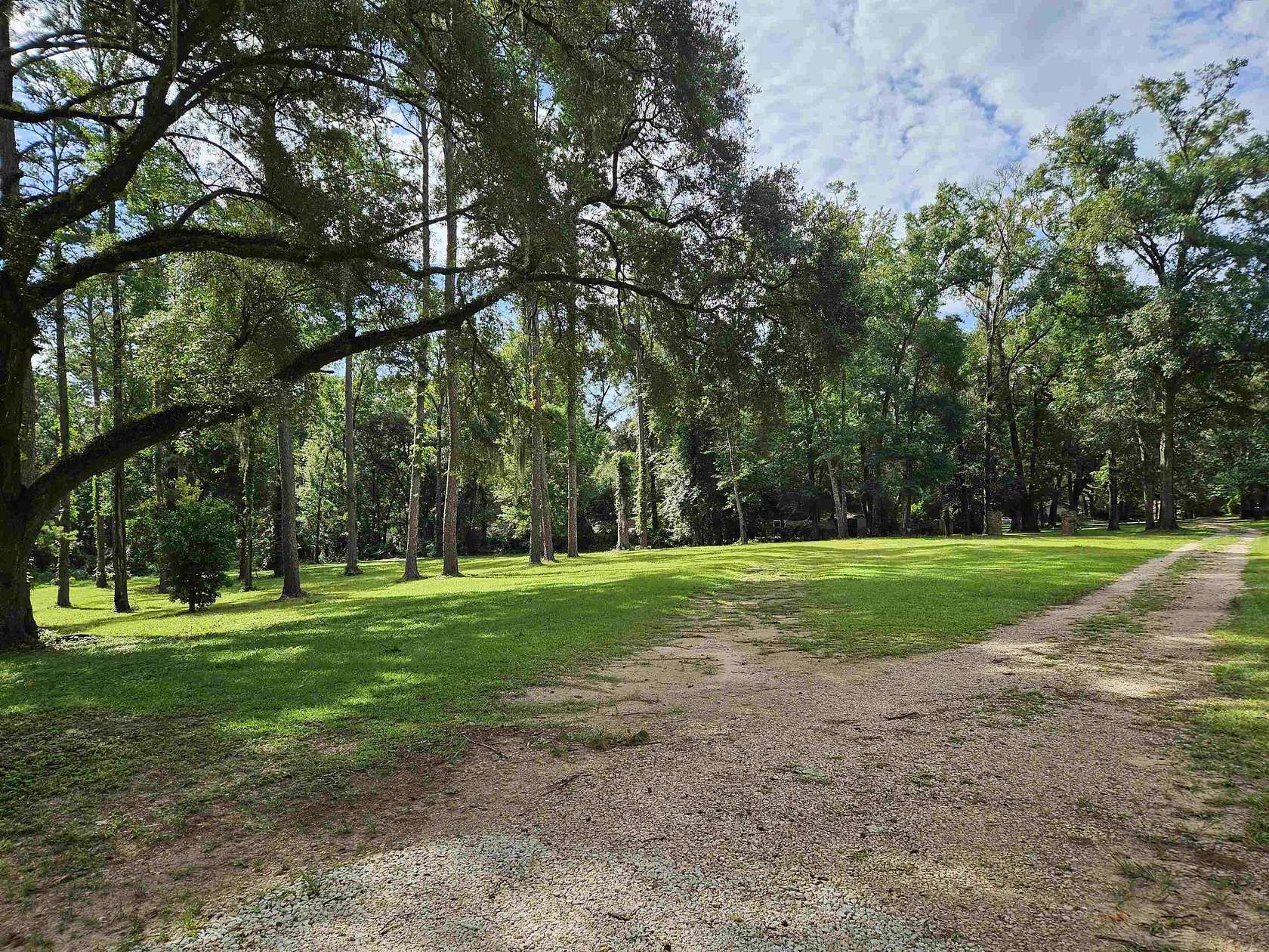 3.7 Acres of Residential Land for Sale in Tallahassee, Florida