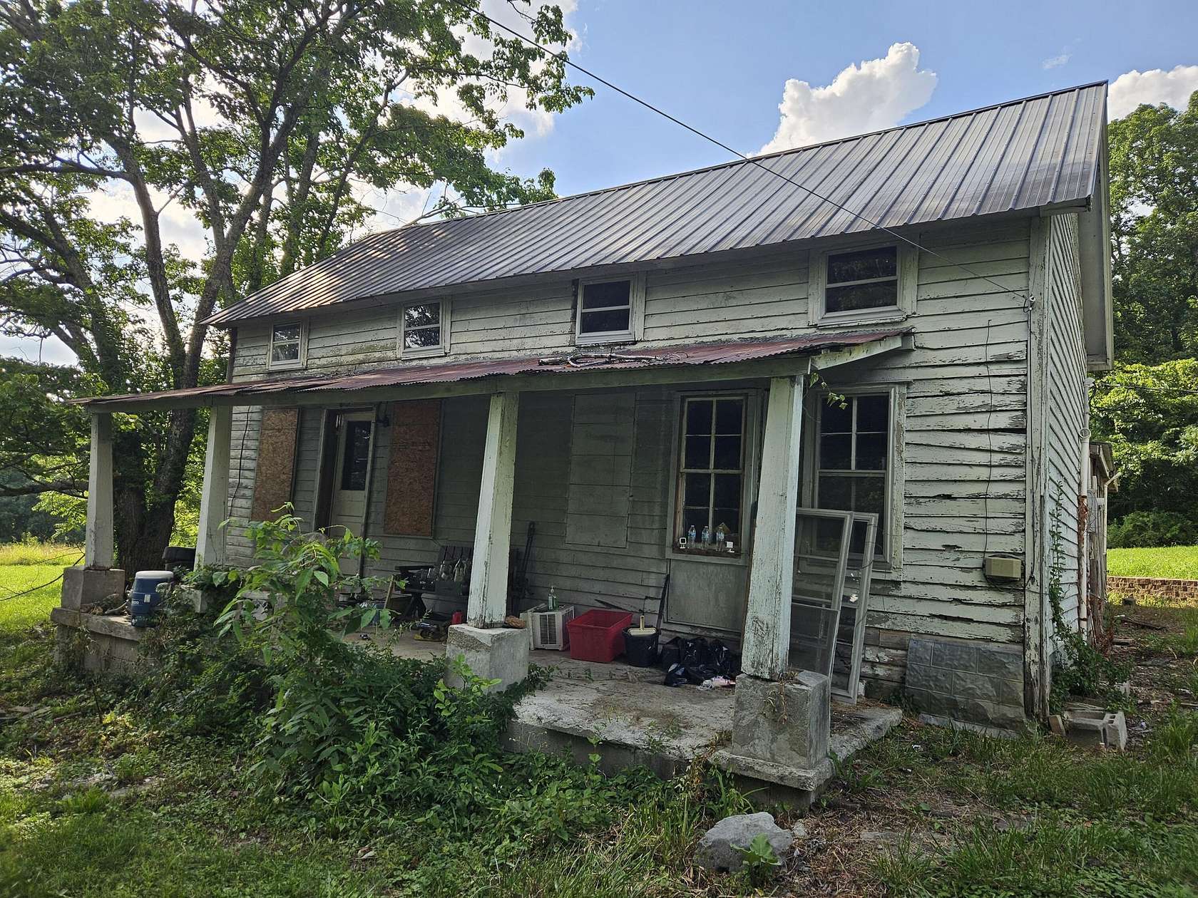 2.66 Acres of Land with Home for Sale in Kings Mountain, Kentucky