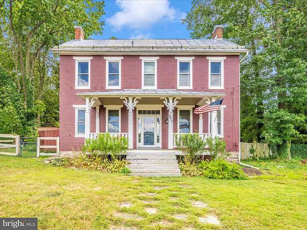 9 Acres of Land with Home for Sale in Jefferson, Maryland