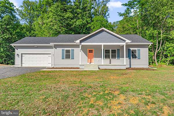 1.56 Acres of Land with Home for Sale in Montross, Virginia
