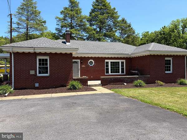 1.77 Acres of Land with Home for Sale in Mechanicsburg, Pennsylvania
