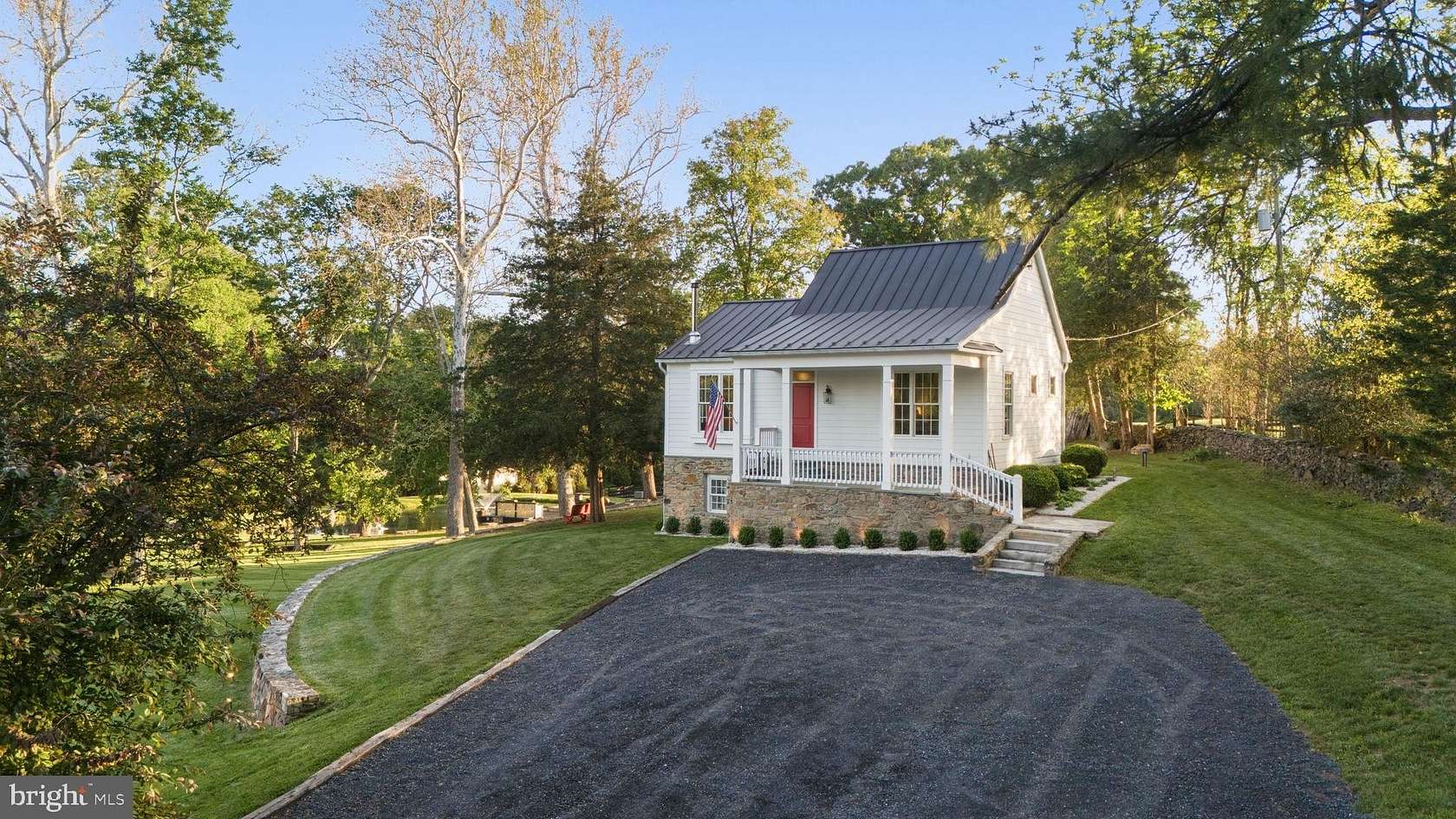 2.28 Acres of Land with Home for Sale in Middleburg, Virginia