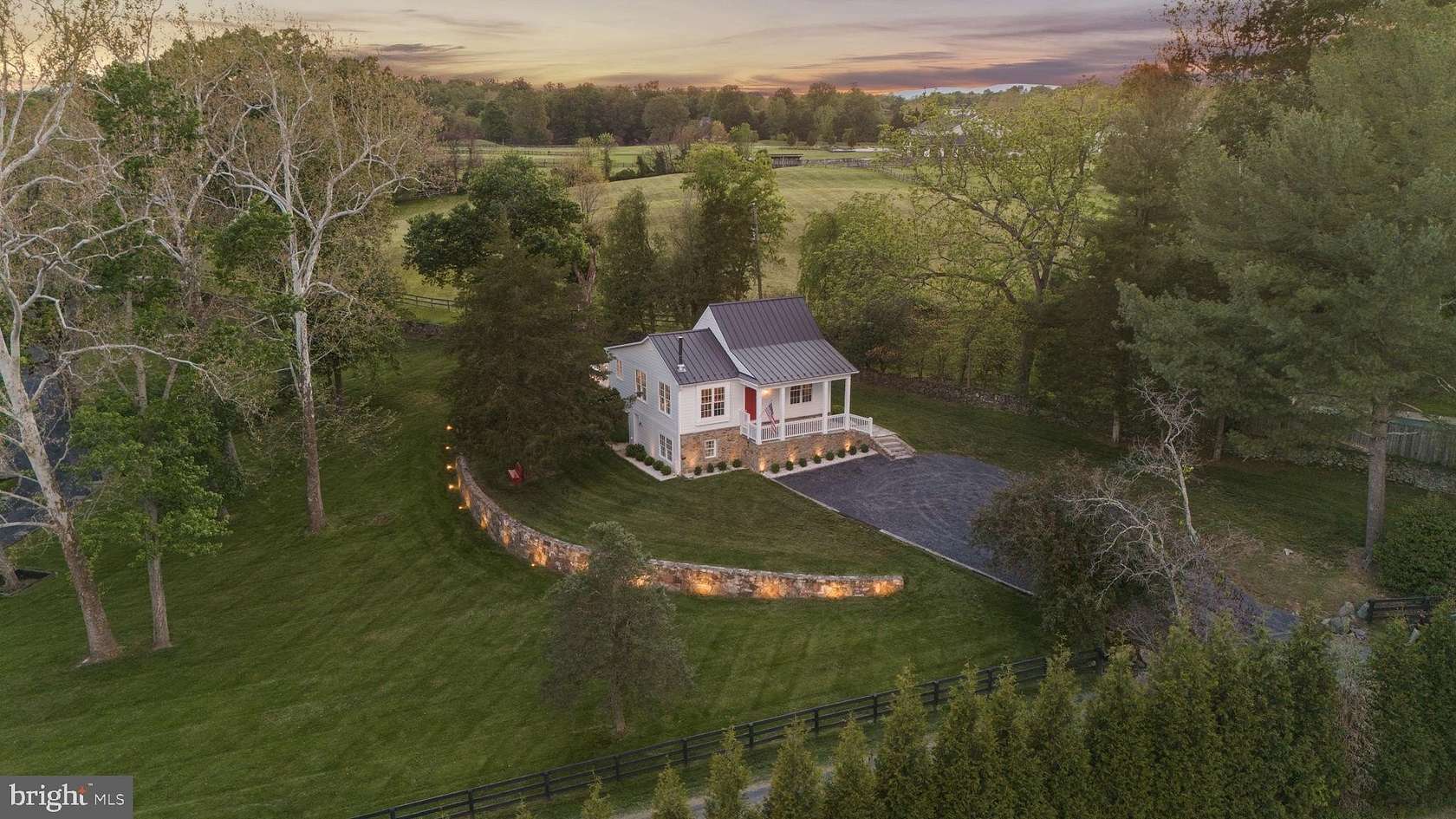 2.28 Acres of Land with Home for Sale in Middleburg, Virginia