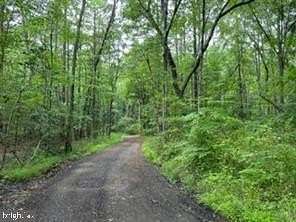 1.5 Acres of Land for Lease in Newburg, Maryland